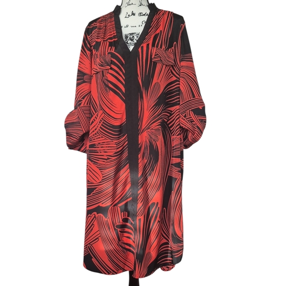 Miss Tina Dresses & Skirts - Miss Tina by Tina Knowles Red and Black Midi Dress with Abstract Print Sz XXL